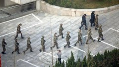 徐翔受审藏黑幕街区重兵封锁无人机盘旋(图)