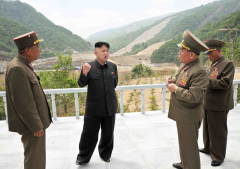 金正恩喝醉酒就開始折騰年長高級將領(圖)