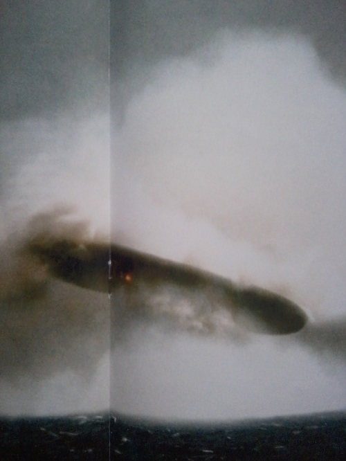 美國海軍潛水艇拍到的真實UFO照片