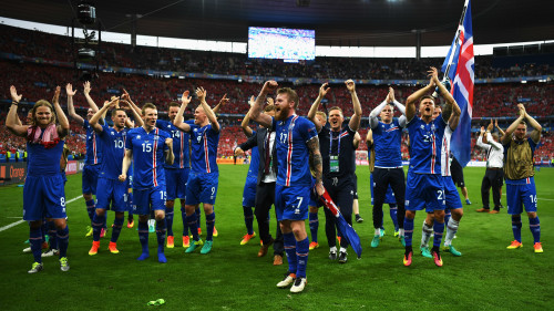 33萬人口的冰島進世界盃了中國怎麼辦？