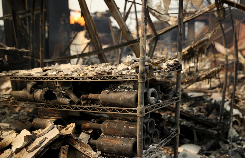 加州山火摧毀酒莊 矽谷華人捐款換紅酒