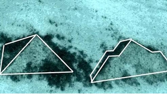 沃林宣稱以Google Earth搜索時，於百慕達三角找到了2個呈三角形物體。