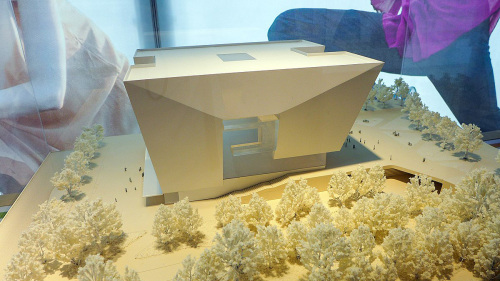 香港西九龍故宮博物館設計圖昨日展出，被市民批評無歷史感