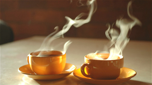 经常喝热茶的人，比较容易得食道癌。