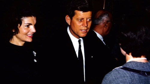 肯尼迪總統與夫人