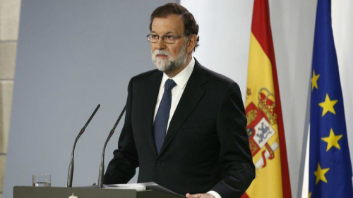 西班牙首相拉霍伊表示，在加泰隆尼亚自治区主席普伊格蒙特放弃推动独立前，不会与之谈判。（图片来源：Mariano Rajoy Brey推特）(16:9) 