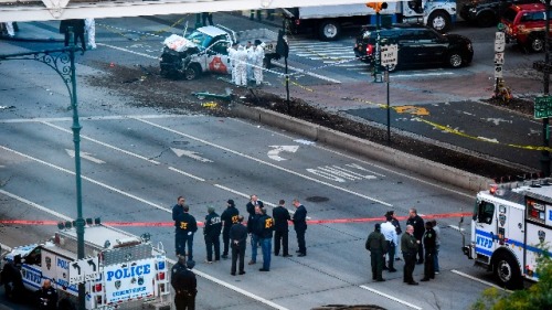 纽约曼哈顿独狼恐袭  卡车撞人已致8死