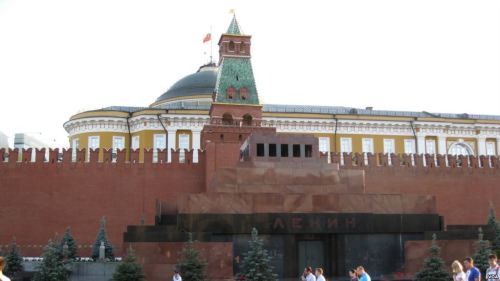 十月革命百年俄總統候選人呼籲下葬列寧