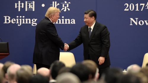 美国总统川普到访中国，取得不菲的成绩。