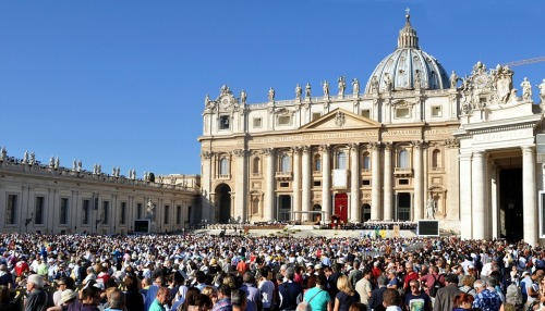 中国政府已禁止大陆旅行社组团到梵蒂冈和帕劳旅游，图为梵蒂冈大教堂。