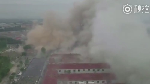 寧波大爆炸現場目擊者「這壓死好多人」