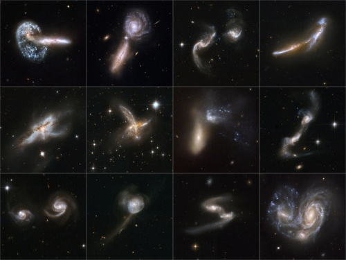 新宇宙正在形成多个星系碰撞合并
