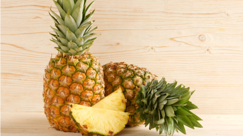 有人称菠萝是能够提高人记忆力的水果。