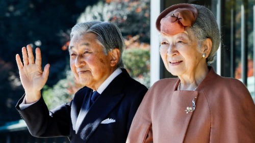 日本明仁天皇与皇后。