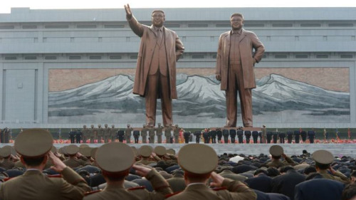 美国26日宣布制裁北韩官员金正植和李炳哲，两人被指责朝鲜发展弹道飞弹上扮演重要角色。(16:9) 