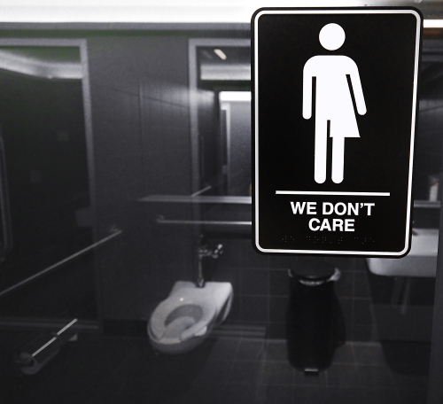 川普政府擬撤銷歐巴馬「變性人廁所」指令