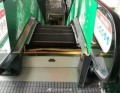 砰杭州超市电梯突炸开“差一秒炸中”(组图)