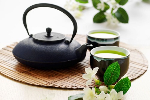 多喝茶有助于防止血栓形成。