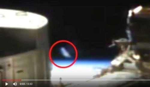 国际空间站直播影片中惊见隐形UFO