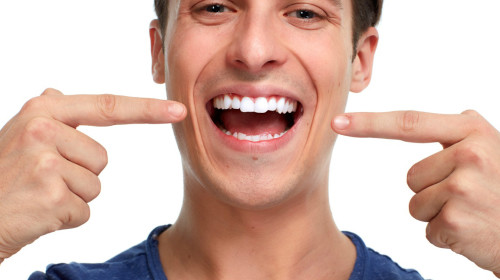 从牙齿可看出人身体的健康。