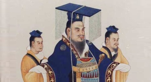 漢武帝時「廢黜百家、獨尊儒術」，主用儒家，確定了儒家思想在中華治國中的主導地位。