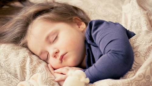 返老还童的“睡觉法”，竟然越睡越年轻，也不再失眠了！