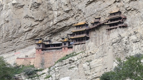 空中寺院——懸在空中的10大神秘修道院有感