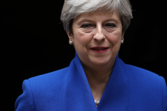 英首相梅擬聯合另一政黨組建新政府(圖)