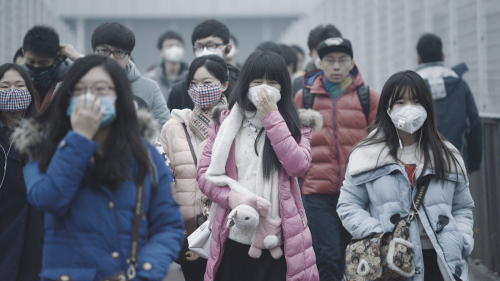 中国大陆空气污染严重。