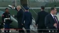 2度替士兵撿帽子CNN也不得不讚川普(視頻圖)