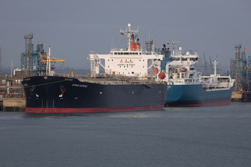 颶風「哈維」造成美國貿易商訂購油品船貨。