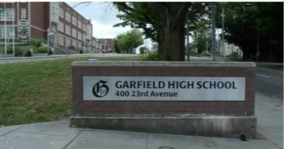 400多名学生从Garfield高中进入哈佛耶鲁。