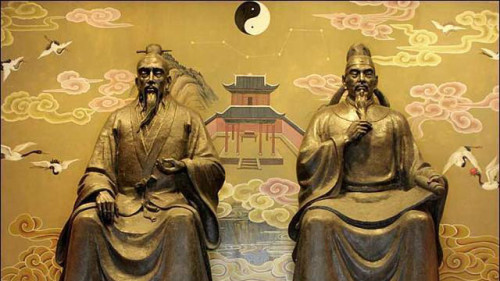 四川閬中天宮院的袁天罡、李淳風雕像。