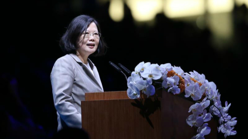 台北世大运19日晚间在台北田径场举行开幕式，总统蔡英文（图）出席并致词，宣告2017台北世大运正式展开。