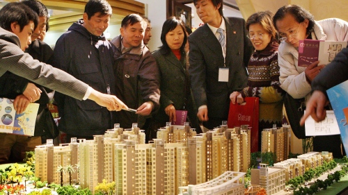 南京市民再次疯抢住房说明了什么？
