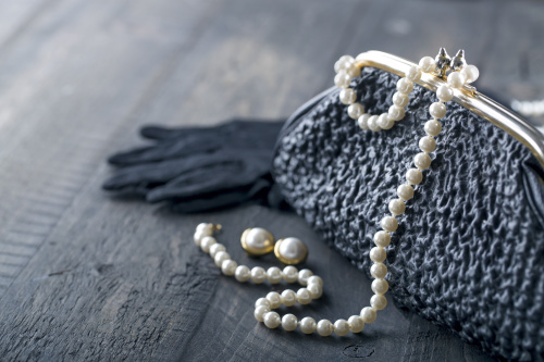 珍珠的配饰很能展现幽雅的气质。
