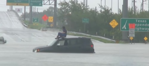 哈维飓风肆虐德州受困民众急打911