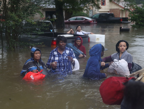 哈维飓风过后，洪水淹没了休斯顿地区。