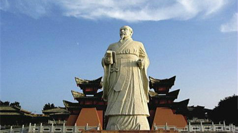 管仲輔佐齊桓公成就霸業，圖為管仲雕像。