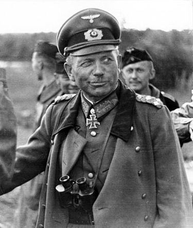 德国第2装甲兵团司令、陆军参谋长古德里安上将。