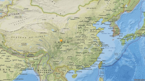 8月8日晚，中国地震台网正式测定，四川阿坝州九寨沟县发生7级地震。
