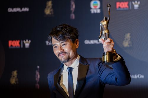 林家栋今年凭《树大招风》一举获得香港电影金像奖影帝殊荣。