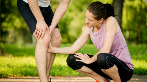 置换人工膝关节是治疗“退化”性膝关节炎效果最明显的方法。