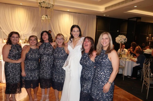 澳婚禮6女賓大撞衫：我們不是伴娘啦！