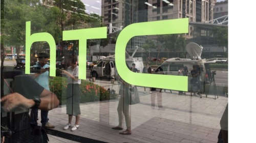 谷歌为何花11亿美元收购HTC手机业务？