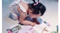 伊能静女儿米粒看书可爱无敌(图)
