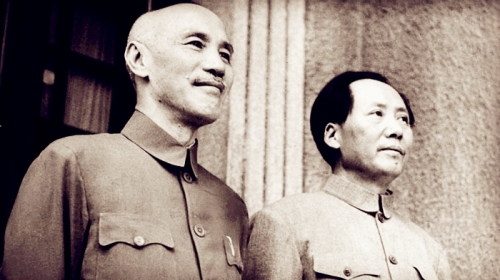 毛泽东利用大批中共特务“潜伏”在蒋介石国民党内部，摧毁了中华民国。