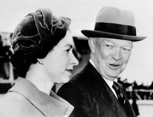 英国女王与第 42、43 任总统艾森豪