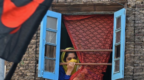 印度喀什米爾地區一名婦女