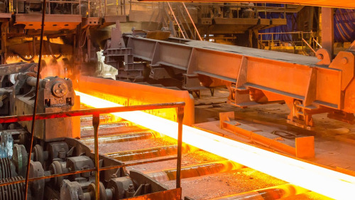 美国商务部对对经由越南出口到美国的中国钢材加征高额反倾销和反补贴关税。